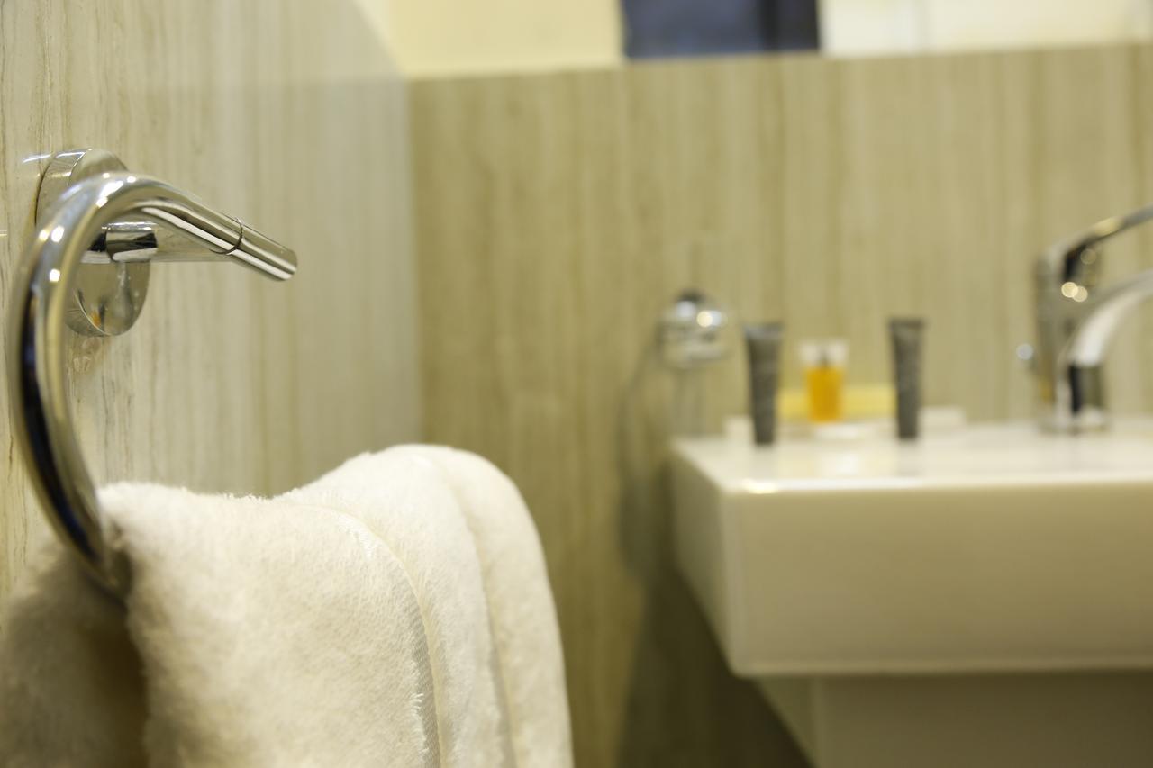 Flora Hotel Suite 2 فلورا2 للشقق المخدومة Riyadh Eksteriør bilde