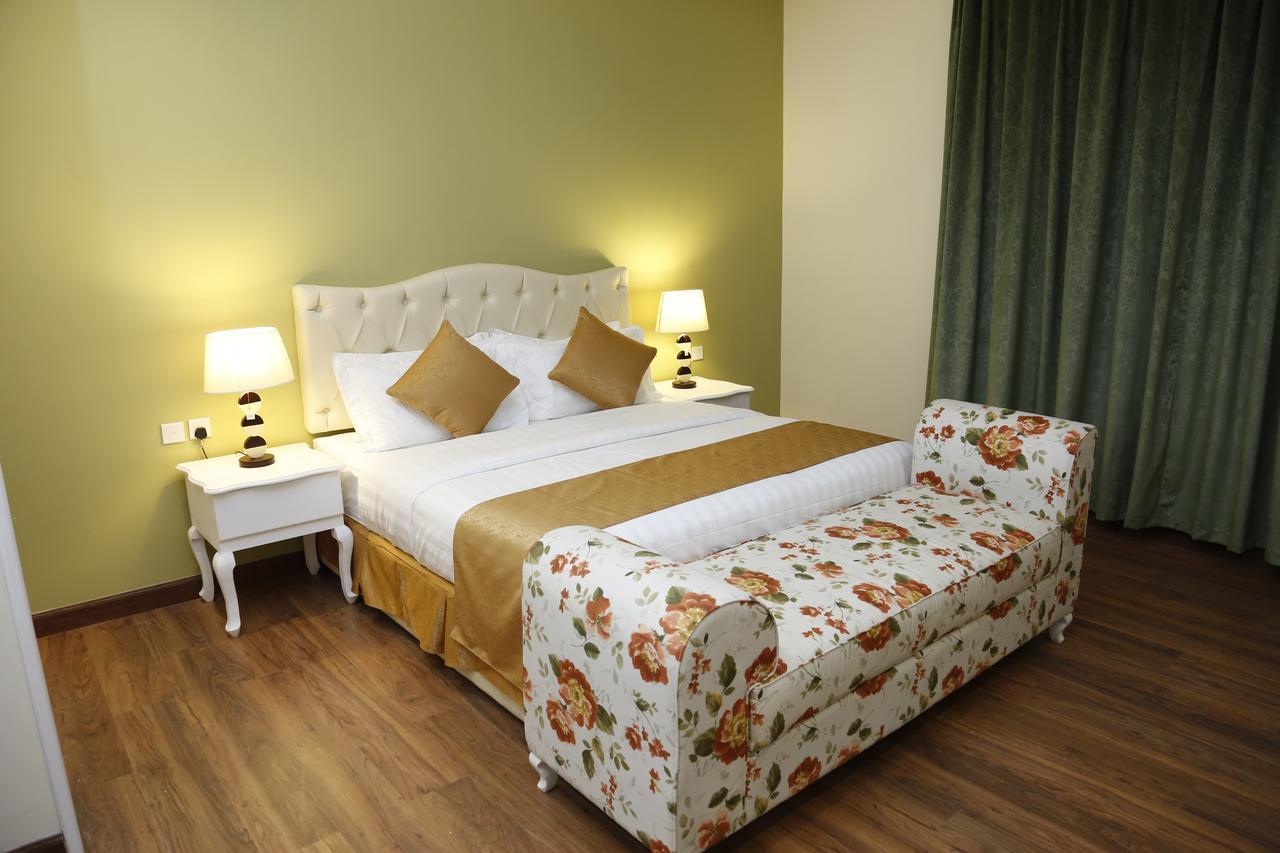 Flora Hotel Suite 2 فلورا2 للشقق المخدومة Riyadh Eksteriør bilde